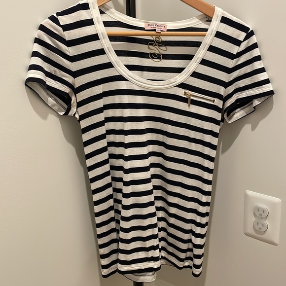 Authentic Juicy Couture tee 🖤 - Picture 2 of 6